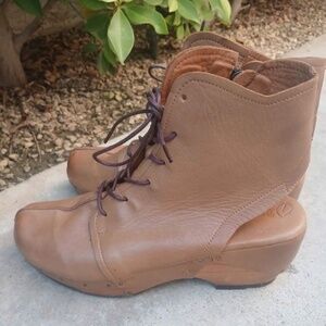 Womens Sergio Tomani Leather Lace Up Ankle Boots Size 9 (40)